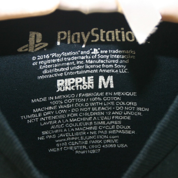 PlayStation Tee with Japanese Kanji Logo - Picture 4 of 7